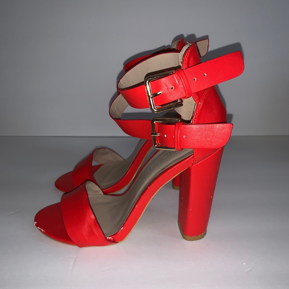 Arden B Sandel Heel